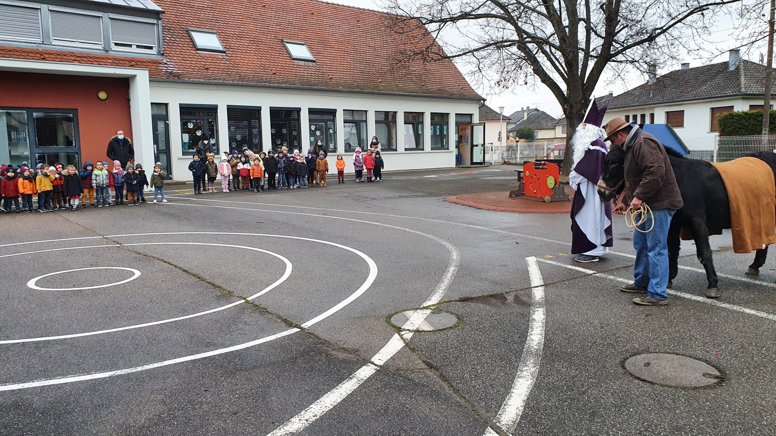 Les sacs pliables sont arrivés  Ecole maternelle les Erables à  Horbourg-Wihr